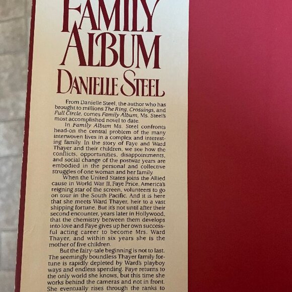 BOOKS 3 FOR $6 Nora Roberts, Danielle Steel, Mary Higgins Clark, Jackie Collins - Picture 10 of 11